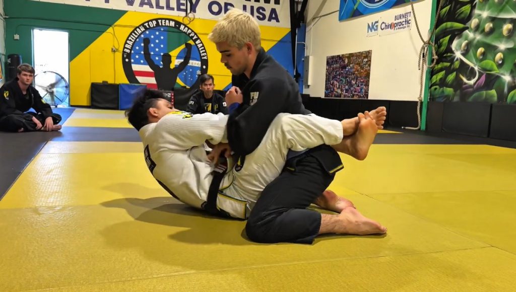 The arm drag armbar with the pendulum movement — BJJ technique at Banzai Jiu-Jitsu