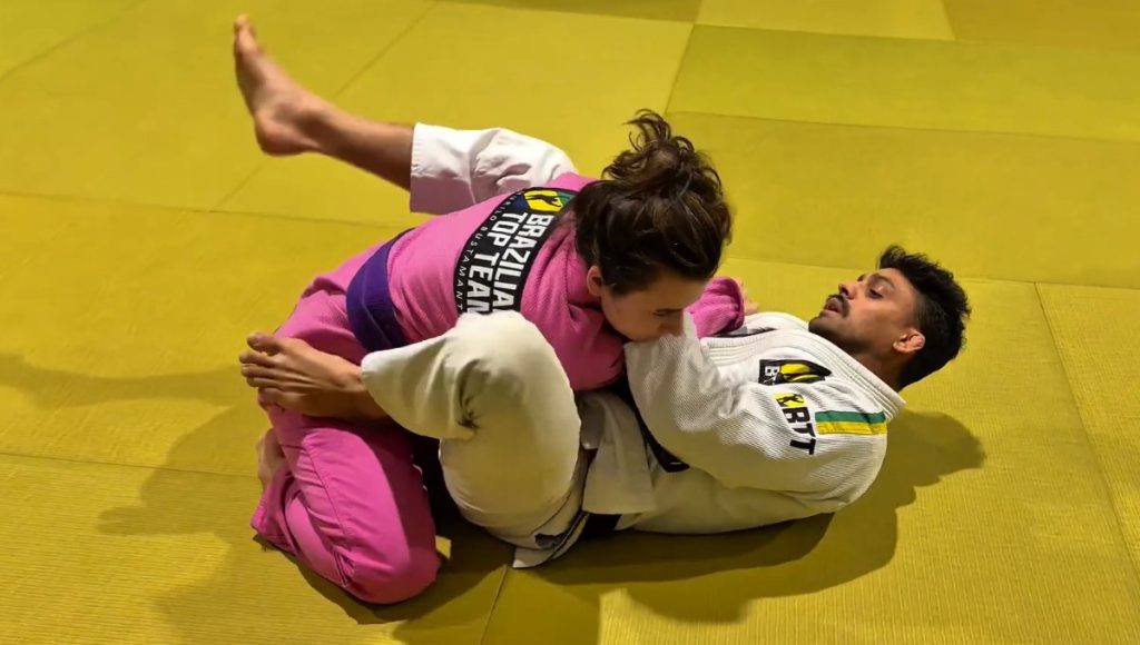Fundamental armbar from closed guard and breaking the gable grip — BJJ technique at Banzai Jiu-Jitsu
