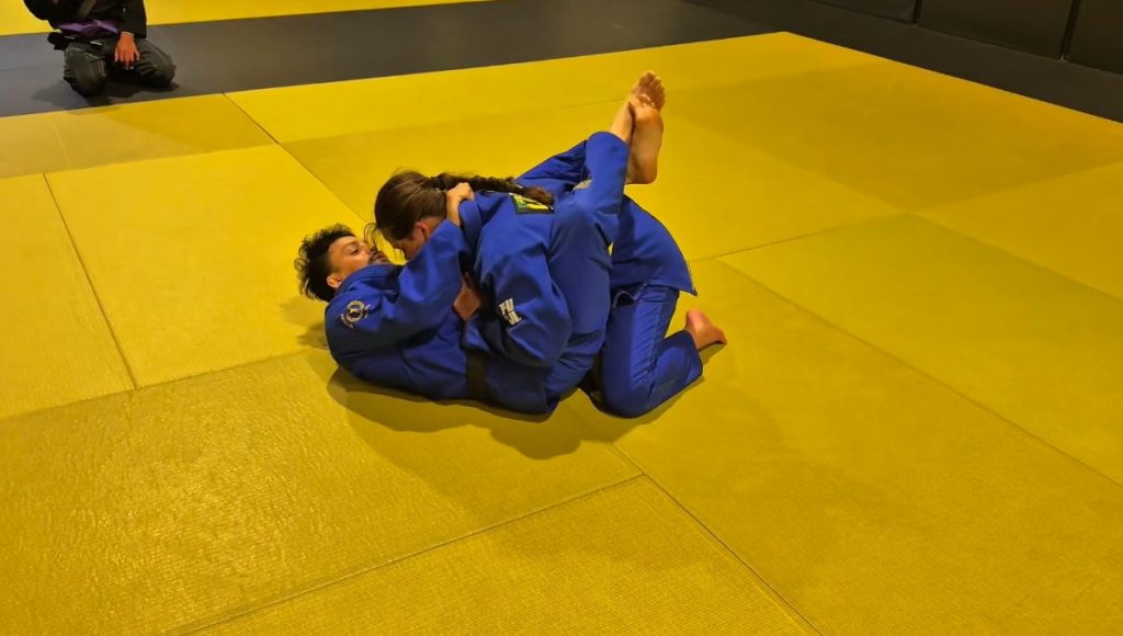 The canto choke from closed guard using the pendulum movement — BJJ technique at Banzai Jiu-Jitsu