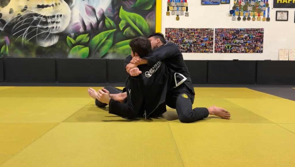 Attacking the back : The Rear naked choke — BJJ technique at Banzai Jiu-Jitsu