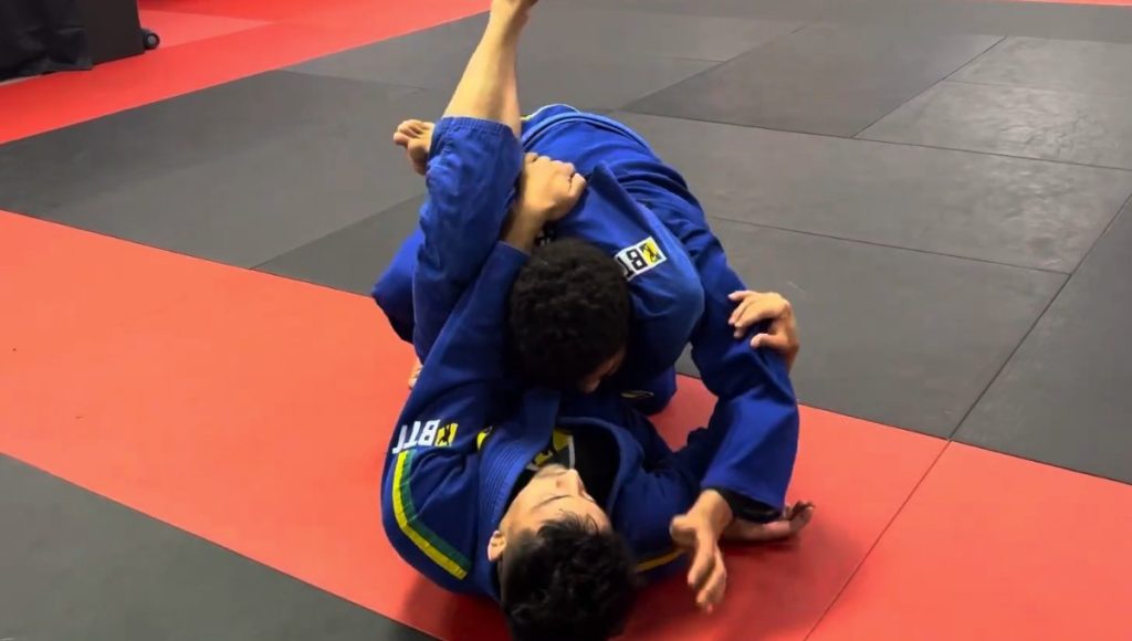 Triangle from de la riva — BJJ technique at Banzai Jiu-Jitsu