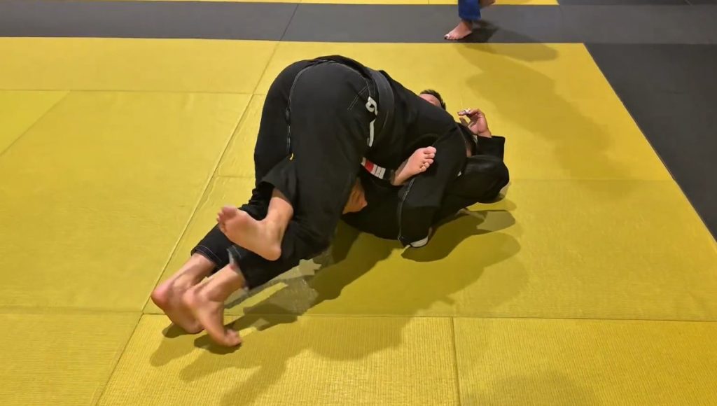 How to do the over under brother pass like Bernardo faria — BJJ technique at Banzai Jiu-Jitsu