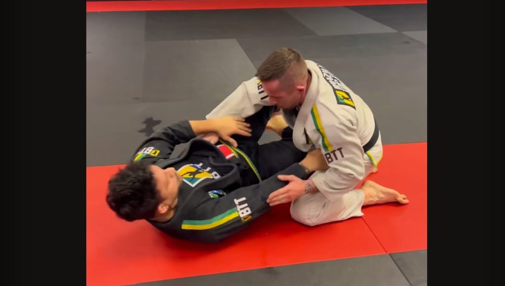 Recovering from side control — BJJ technique at Banzai Jiu-Jitsu